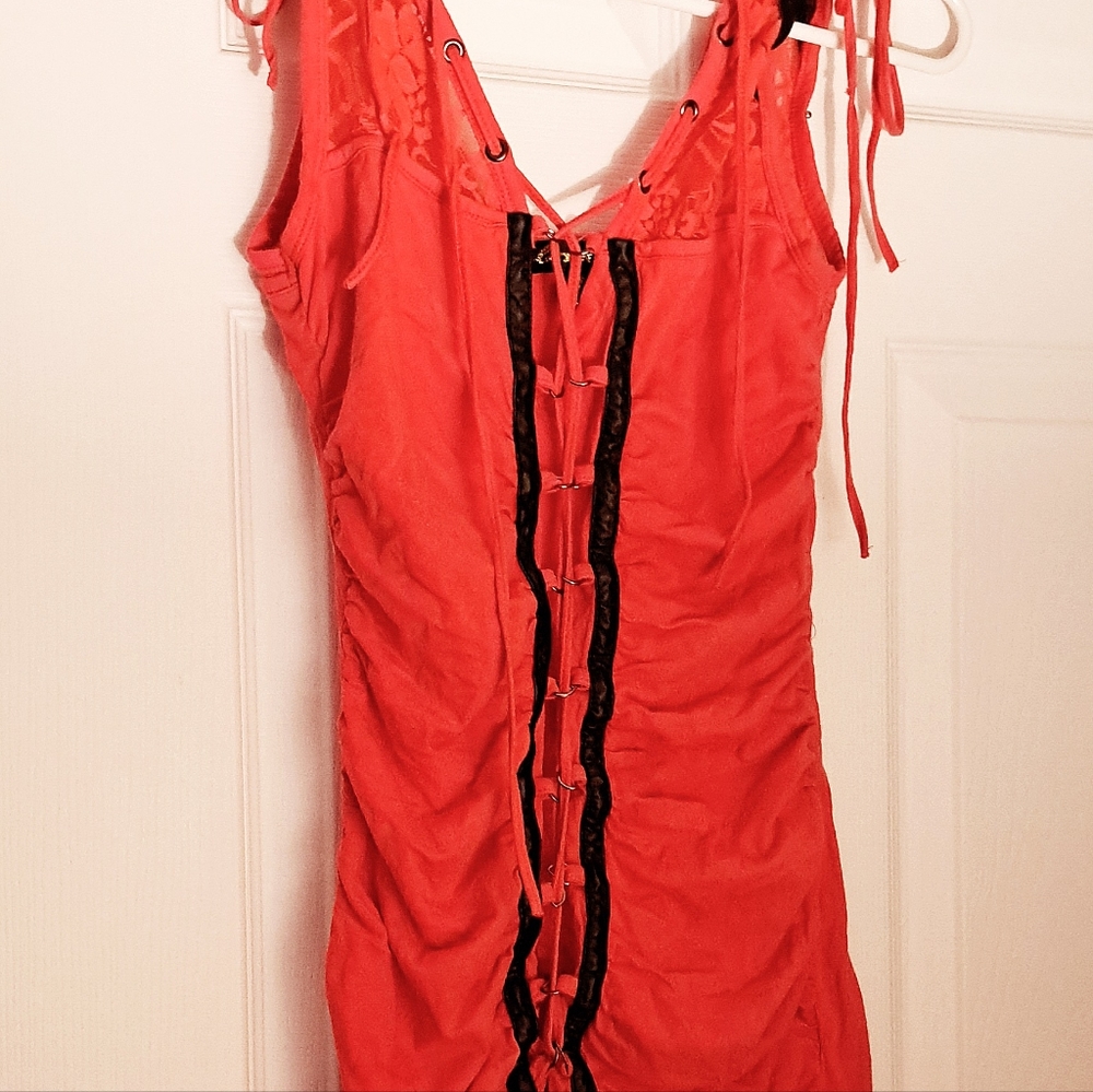 Lingerie-style Sleeveless top